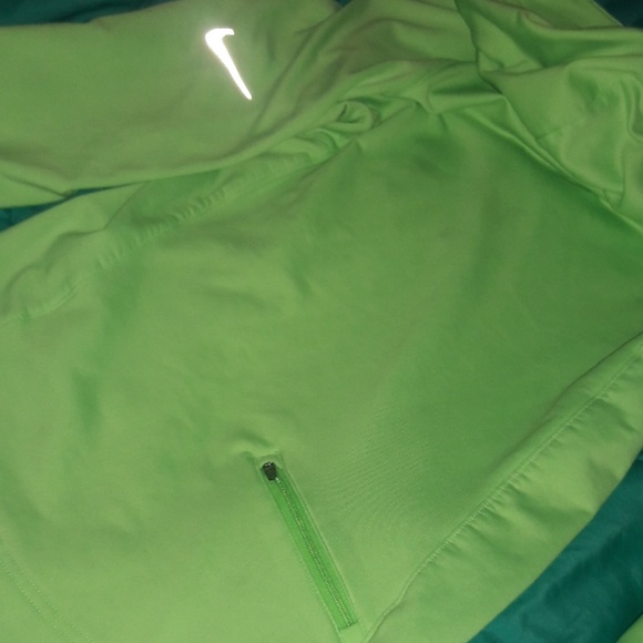 Nike Dri Fit hoodie - Picture 3 of 3